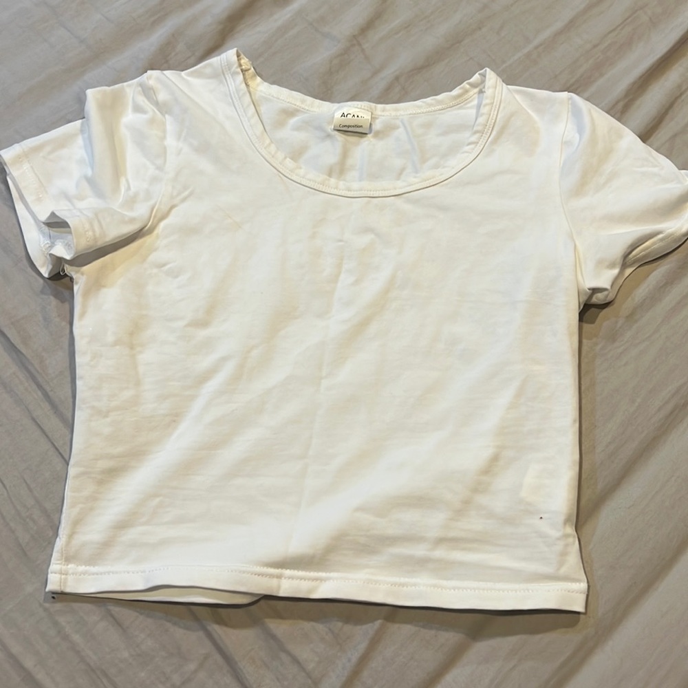 White crop top. Worn once. Good condition $12 or best offer